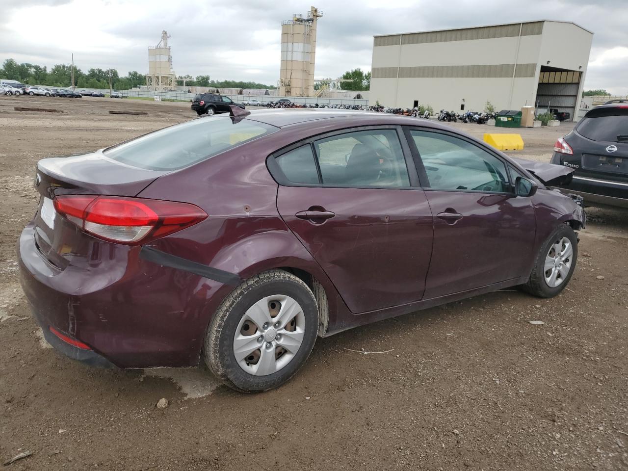 3KPFK4A77HE135356 2017 Kia Forte Lx