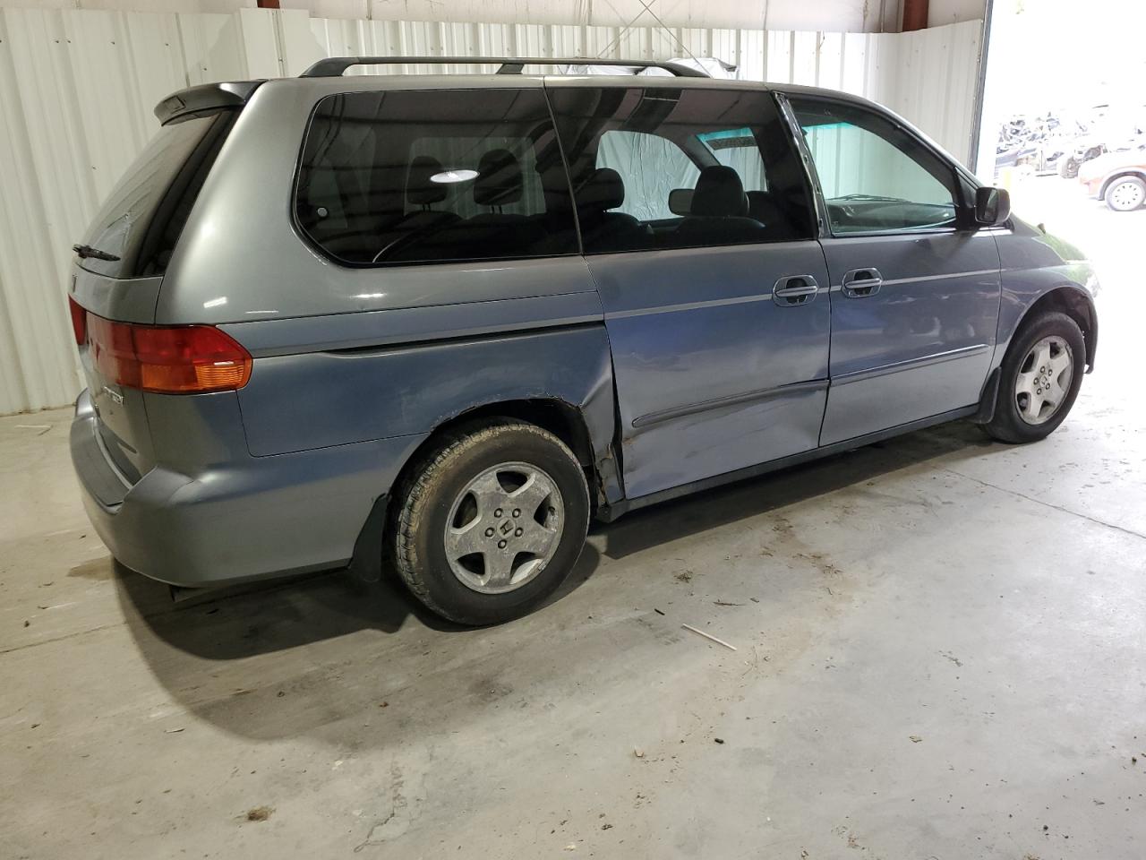 2HKRL1868YH529336 2000 Honda Odyssey Ex