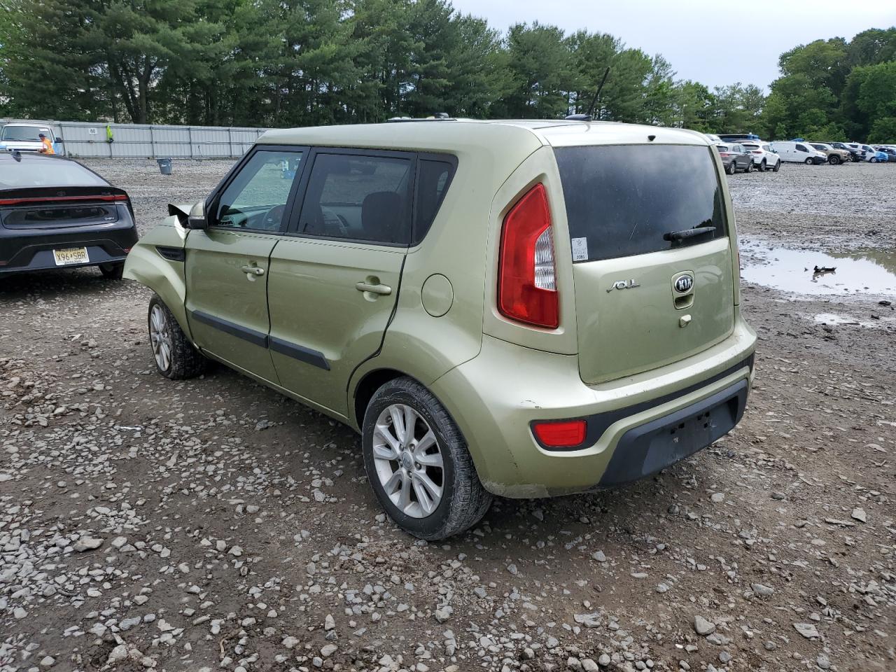 KNDJT2A68D7497628 2013 Kia Soul +