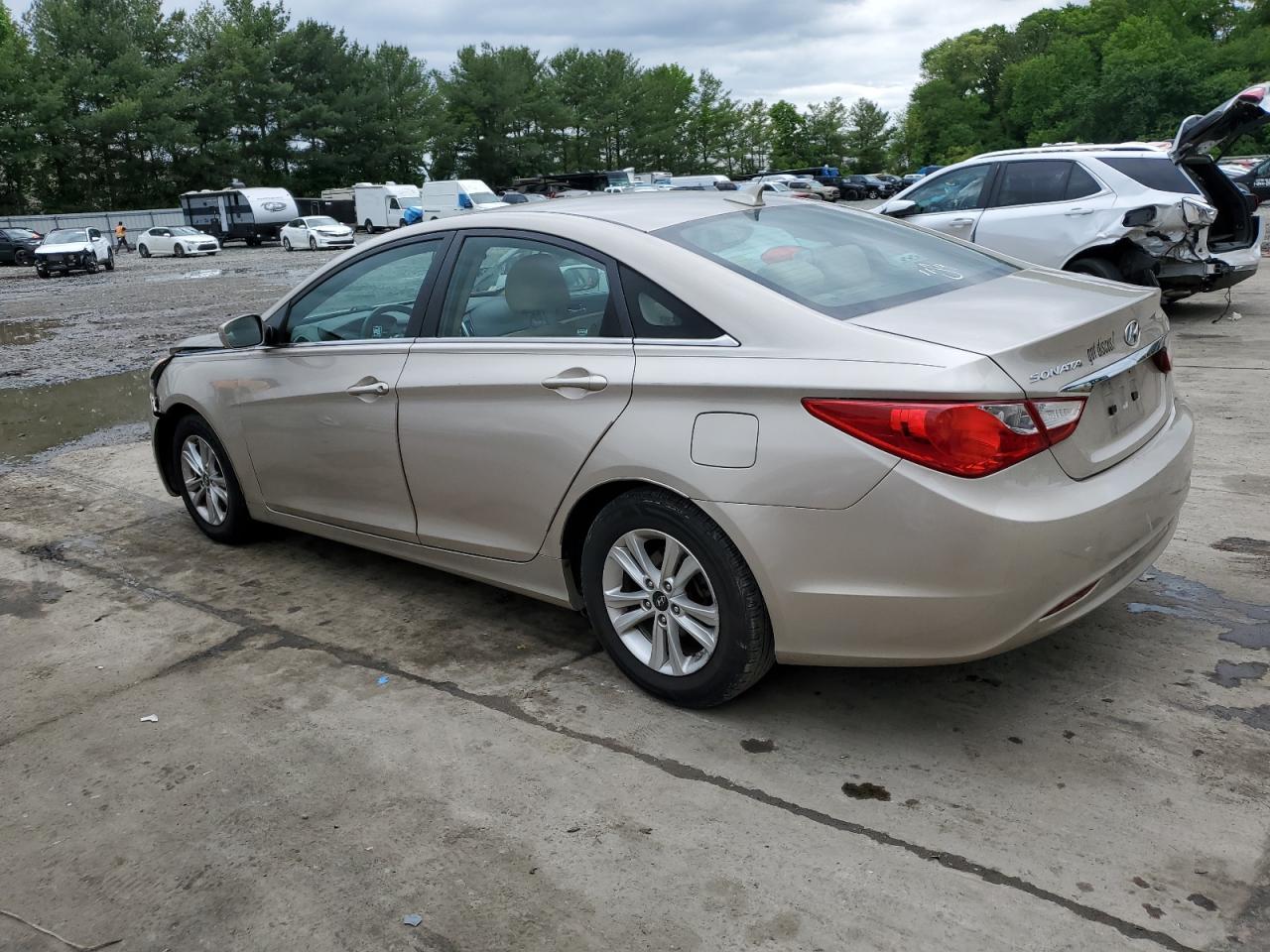 5NPEB4AC8BH169639 2011 Hyundai Sonata Gls