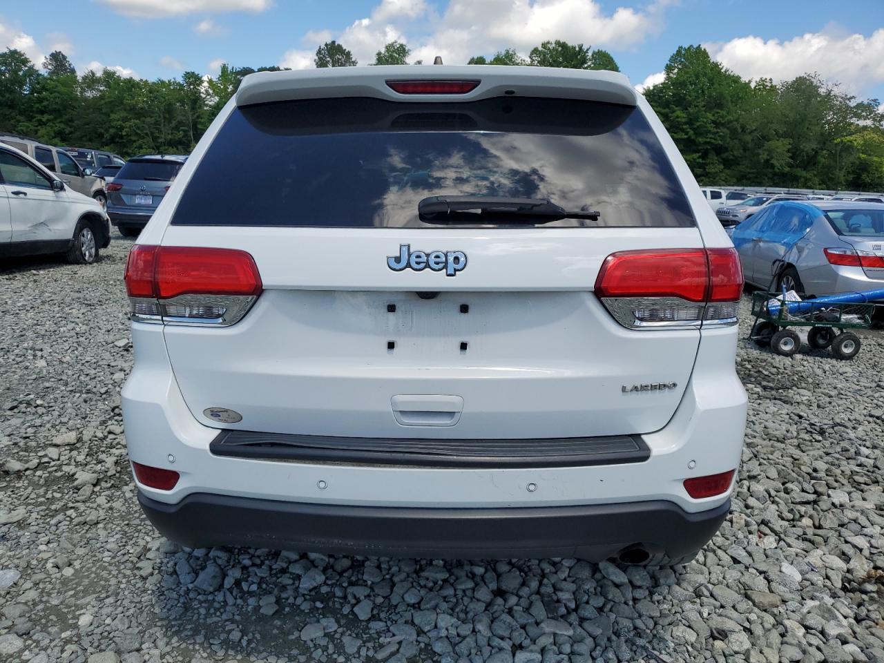 1C4RJEAGXKC530460 2019 Jeep Grand Cherokee Laredo