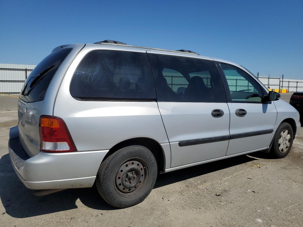 2FMZA51482BA44392 2002 Ford Windstar Lx