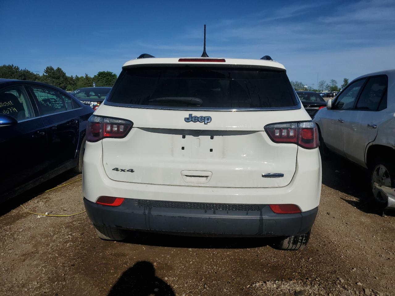 3C4NJDBB0KT714404 2019 Jeep Compass Latitude