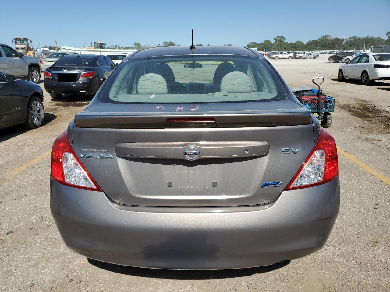 3N1CN7AP6EK463492 2014 Nissan Versa S