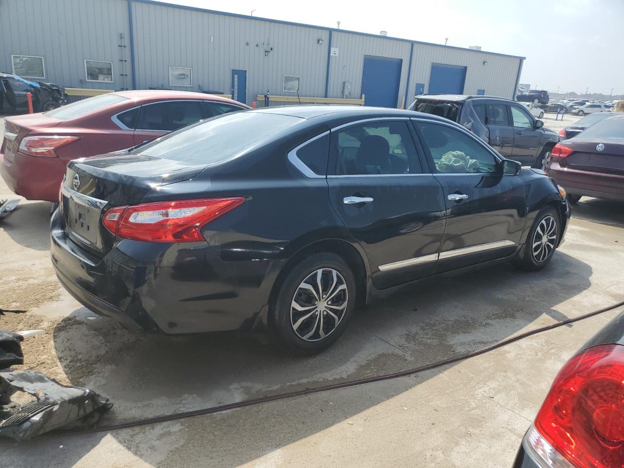 2016 Nissan Altima 2.5 vin: 1N4AL3AP2GC146696