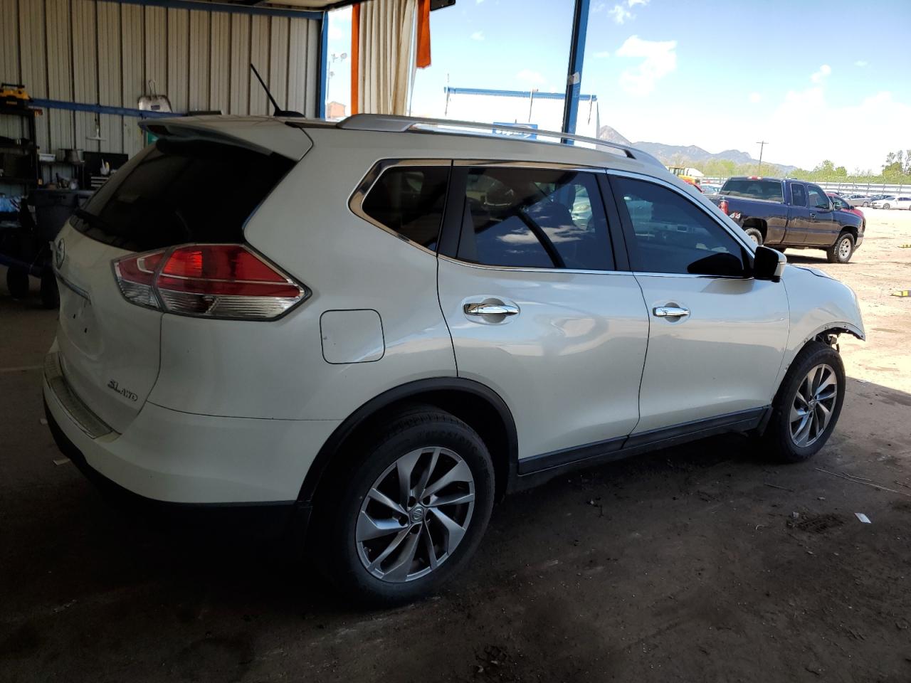 5N1AT2MV2FC804252 2015 Nissan Rogue S