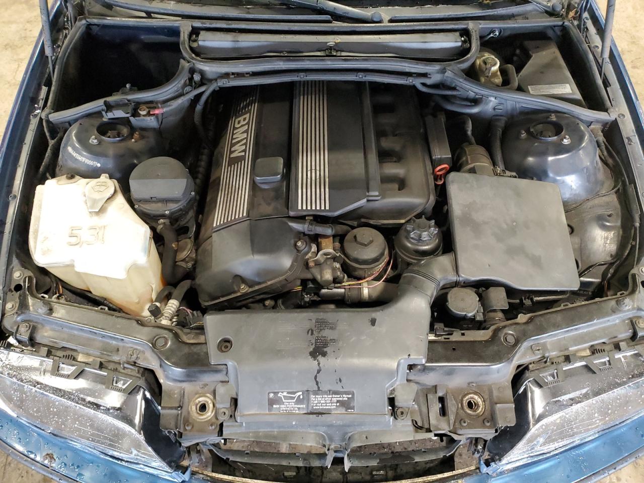 WBAAV33461FV00617 2001 BMW 325 I