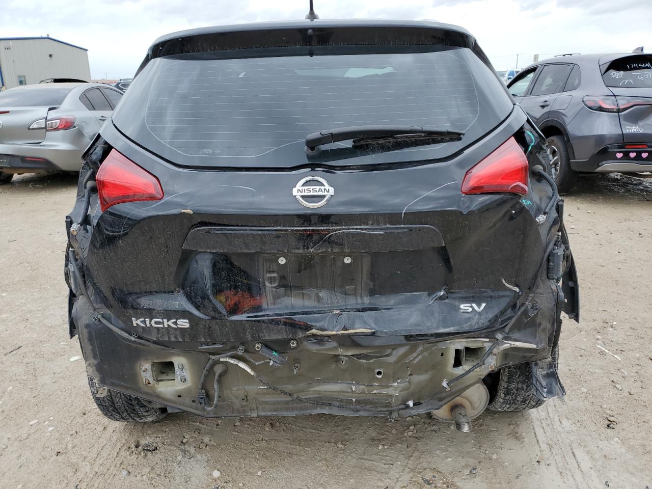 3N1CP5CU6JL518464 2018 Nissan Kicks S