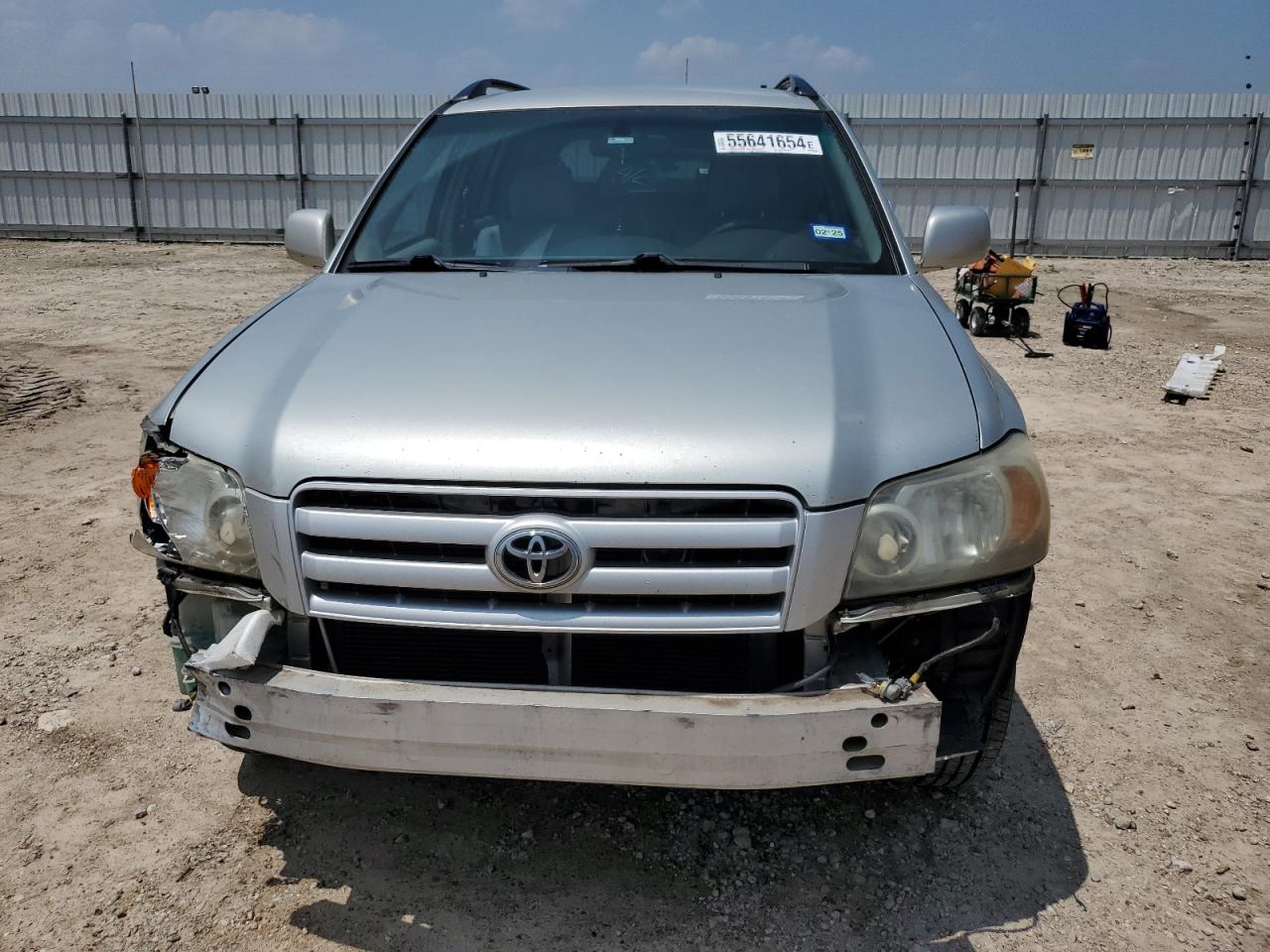 JTEDP21A140028956 2004 Toyota Highlander Base