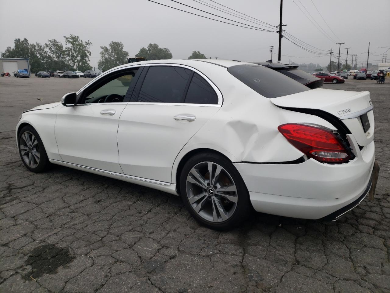 55SWF4JBXJU234972 2018 Mercedes-Benz C 300