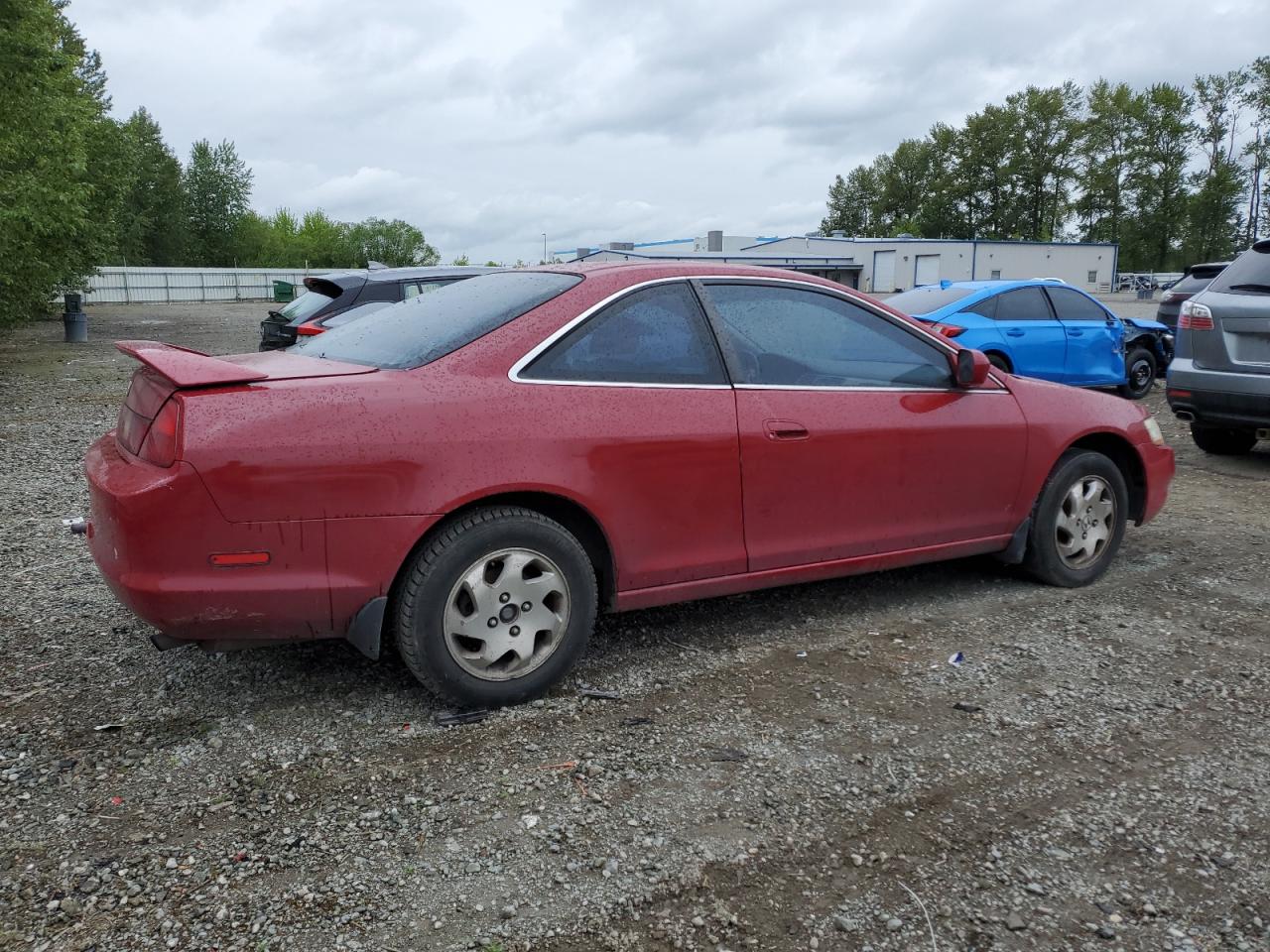 1HGCG3252YA013178 2000 Honda Accord Ex