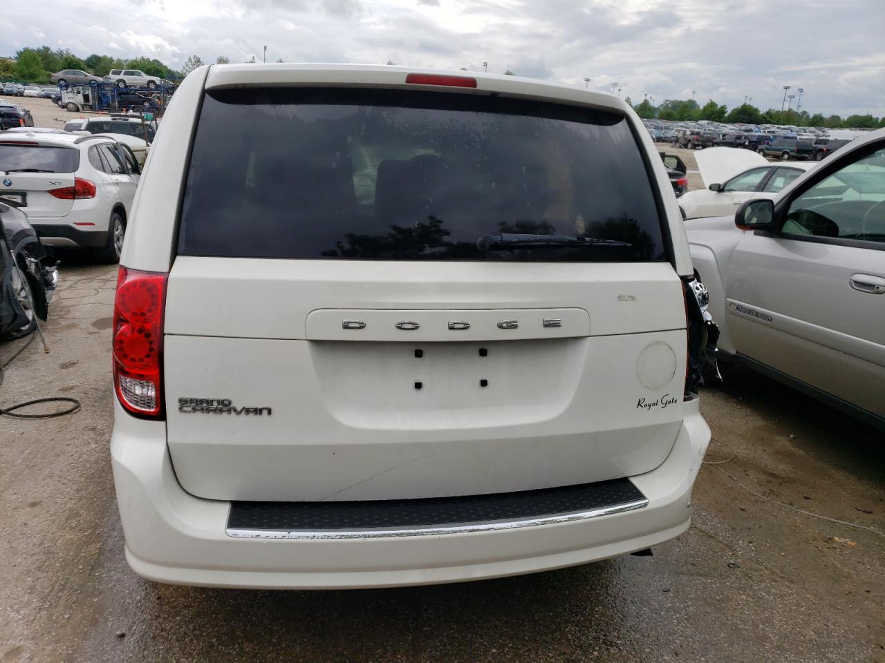 2C4RDGBG6DR601438 2013 Dodge Grand Caravan Se