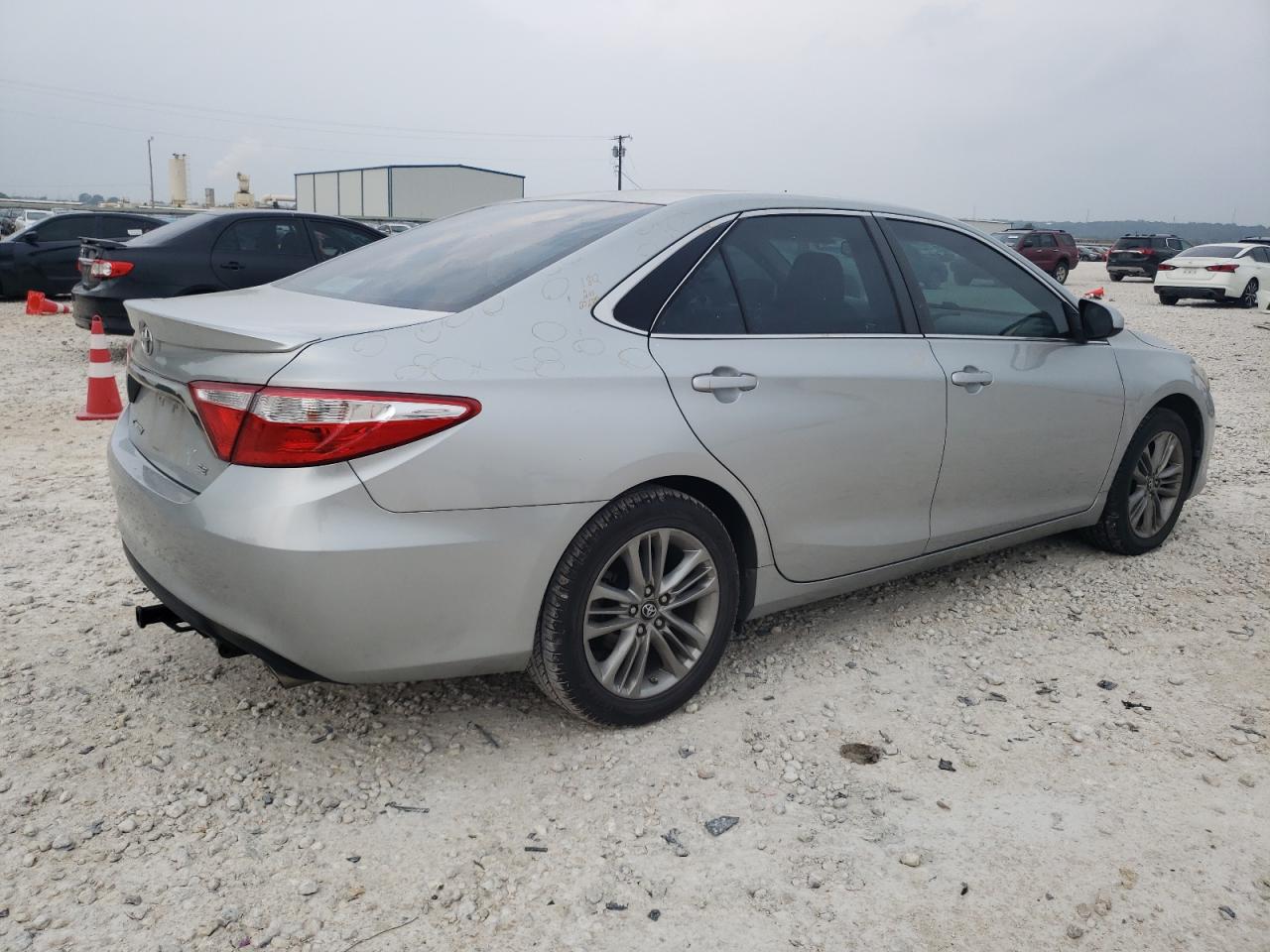 4T1BF1FK1GU575955 2016 Toyota Camry Le