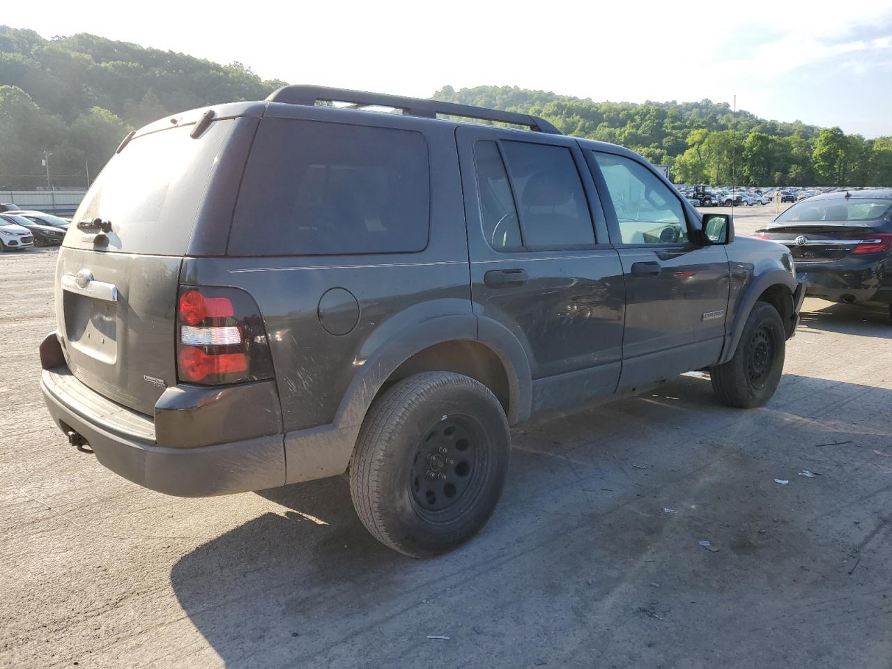 1FMEU73EX6UA40965 2006 Ford Explorer Xlt