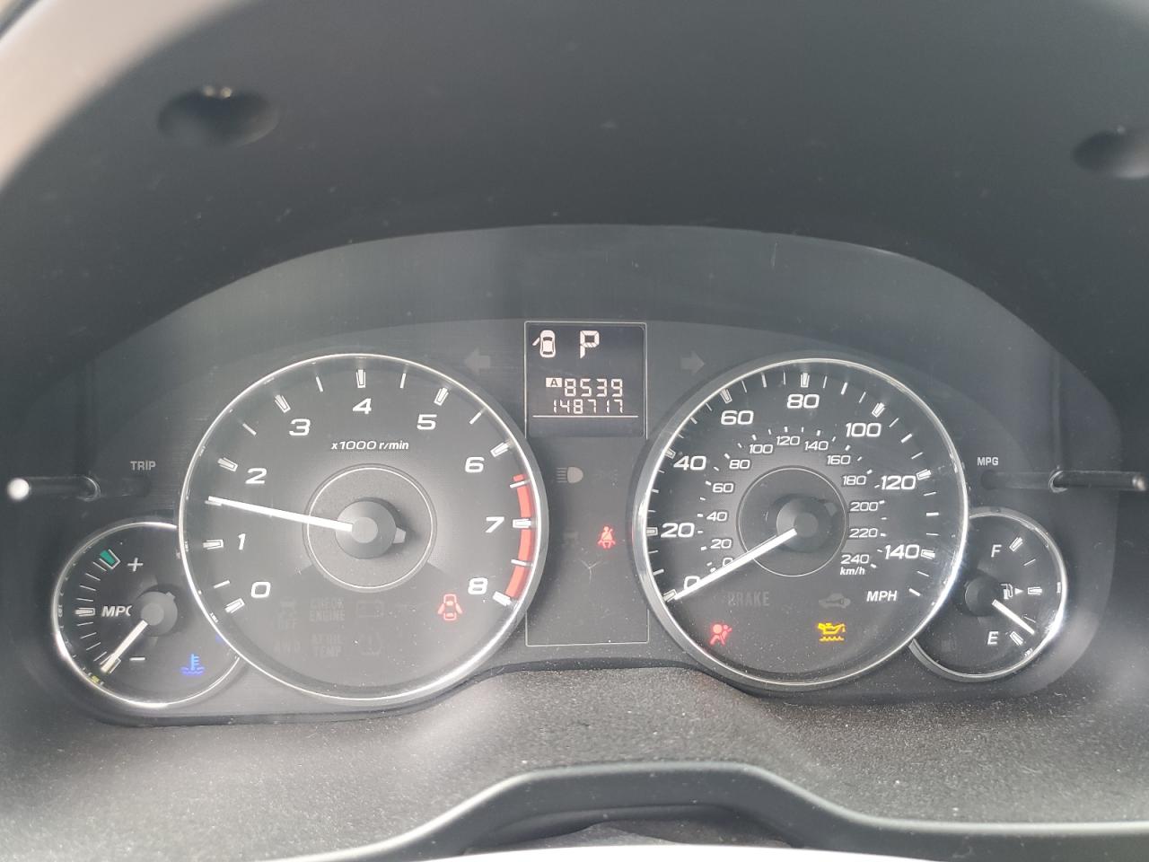 4S4BRCBC2B3329996 2011 Subaru Outback 2.5I Premium