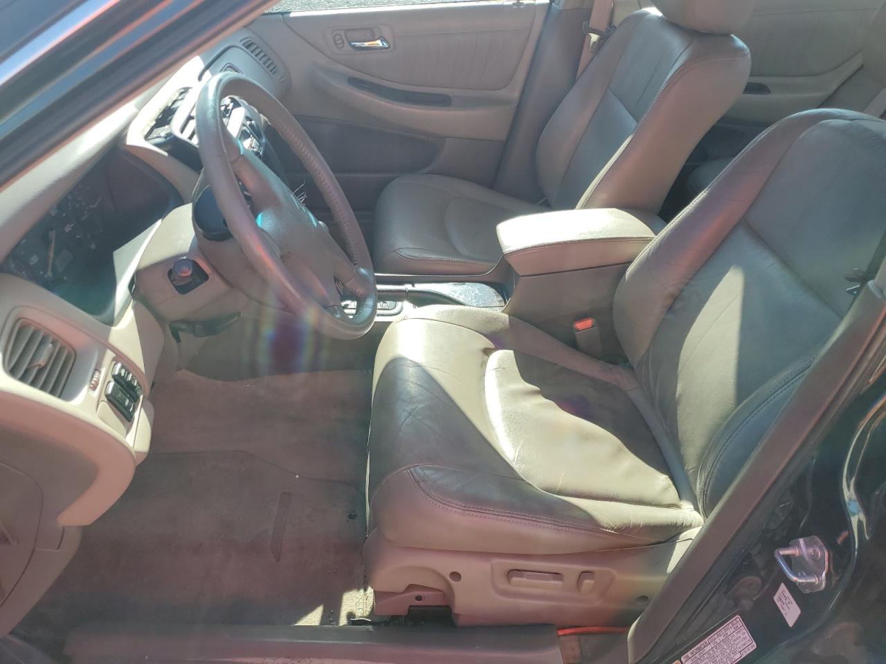 1HGCG1657YA021307 2000 Honda Accord Ex