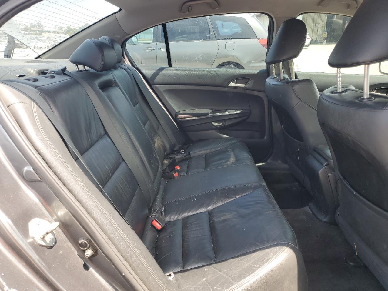 1HGCP2F65BA107754 2011 Honda Accord Se