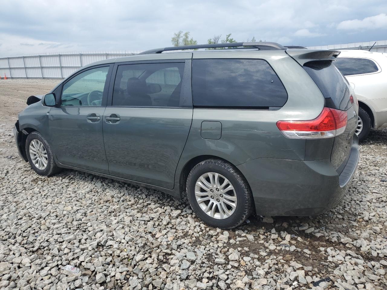 5TDYK3DC1BS093937 2011 Toyota Sienna Xle