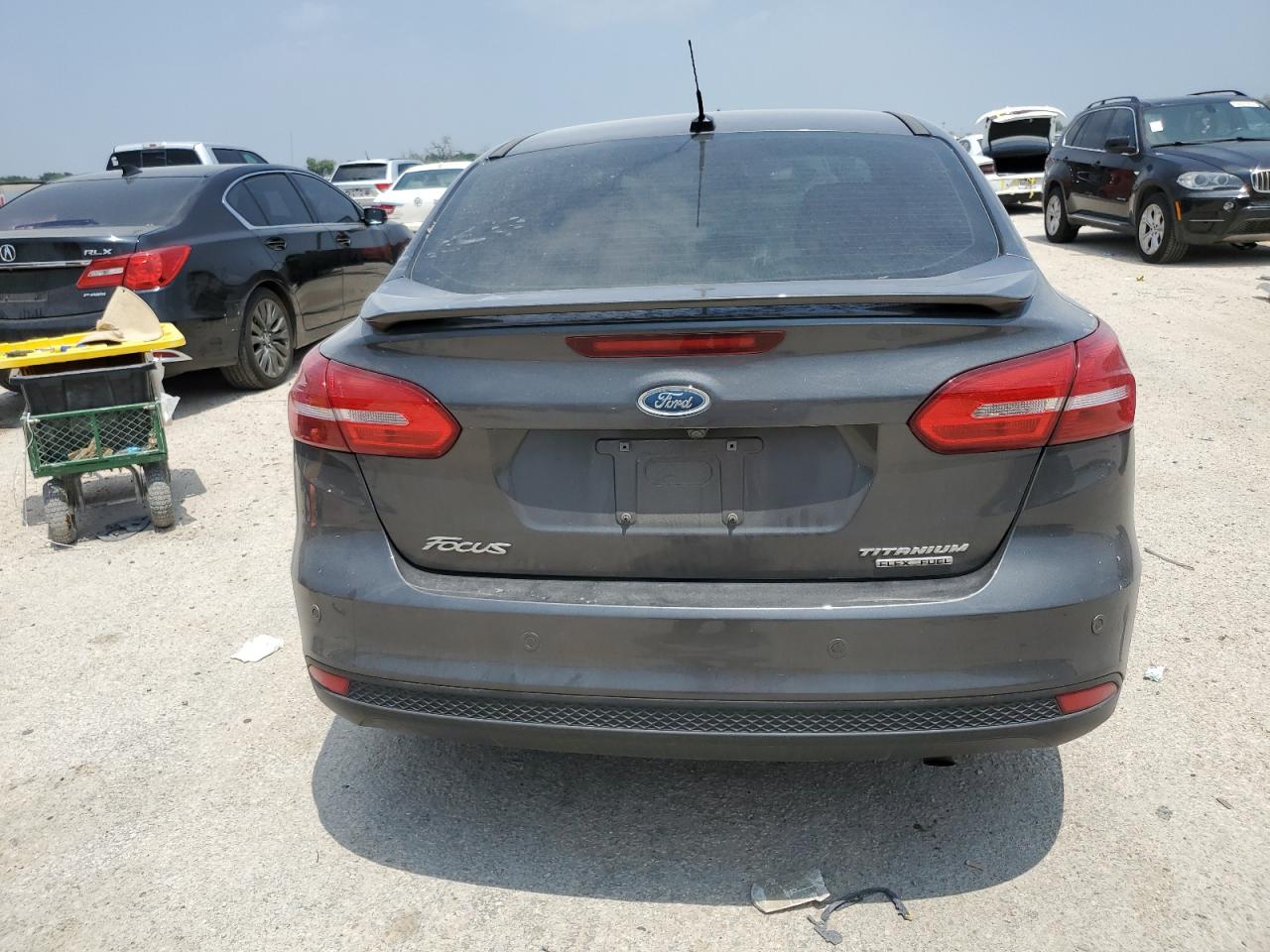 1FADP3J25GL404599 2016 Ford Focus Titanium