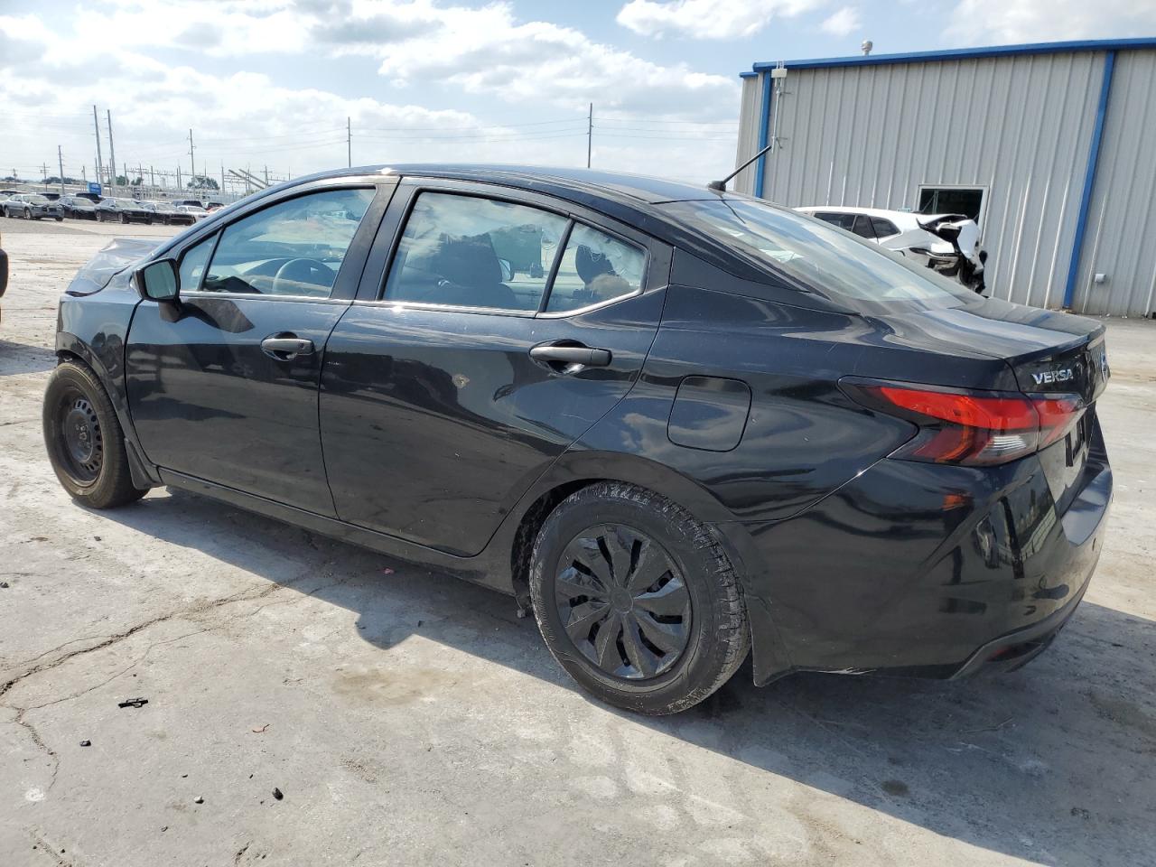 Lot #2945690687 2020 NISSAN VERSA S