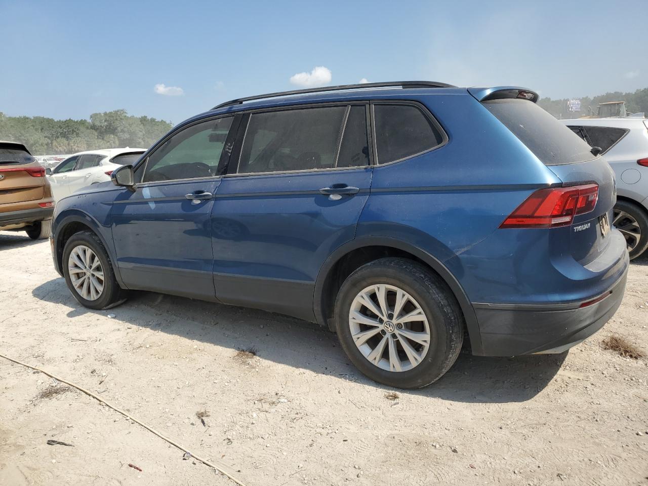 3VV1B7AX3KM047866 2019 Volkswagen Tiguan S