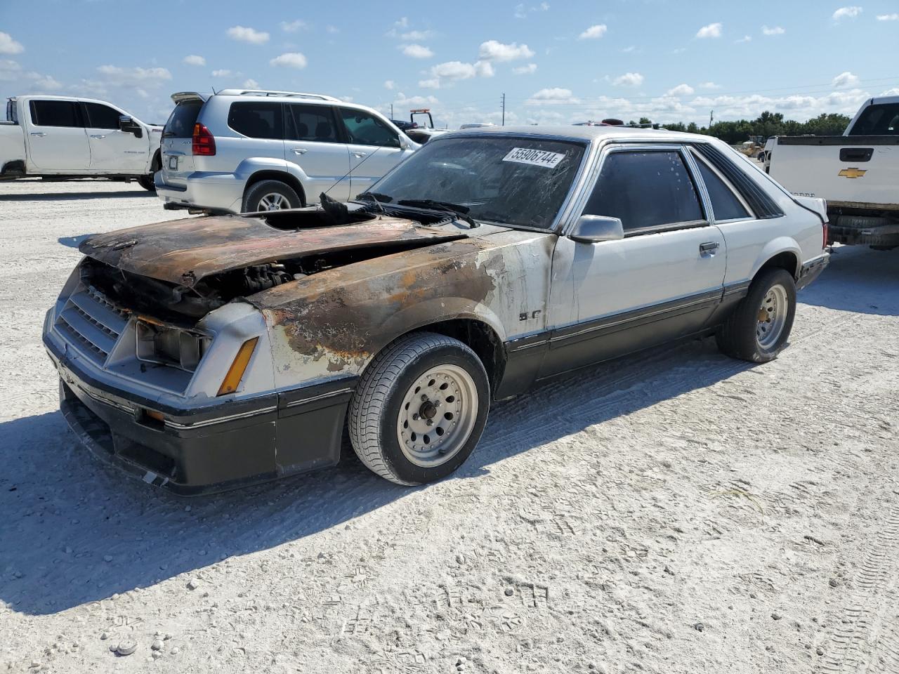 1FABP16F7CF208499 1982 Ford Mustang