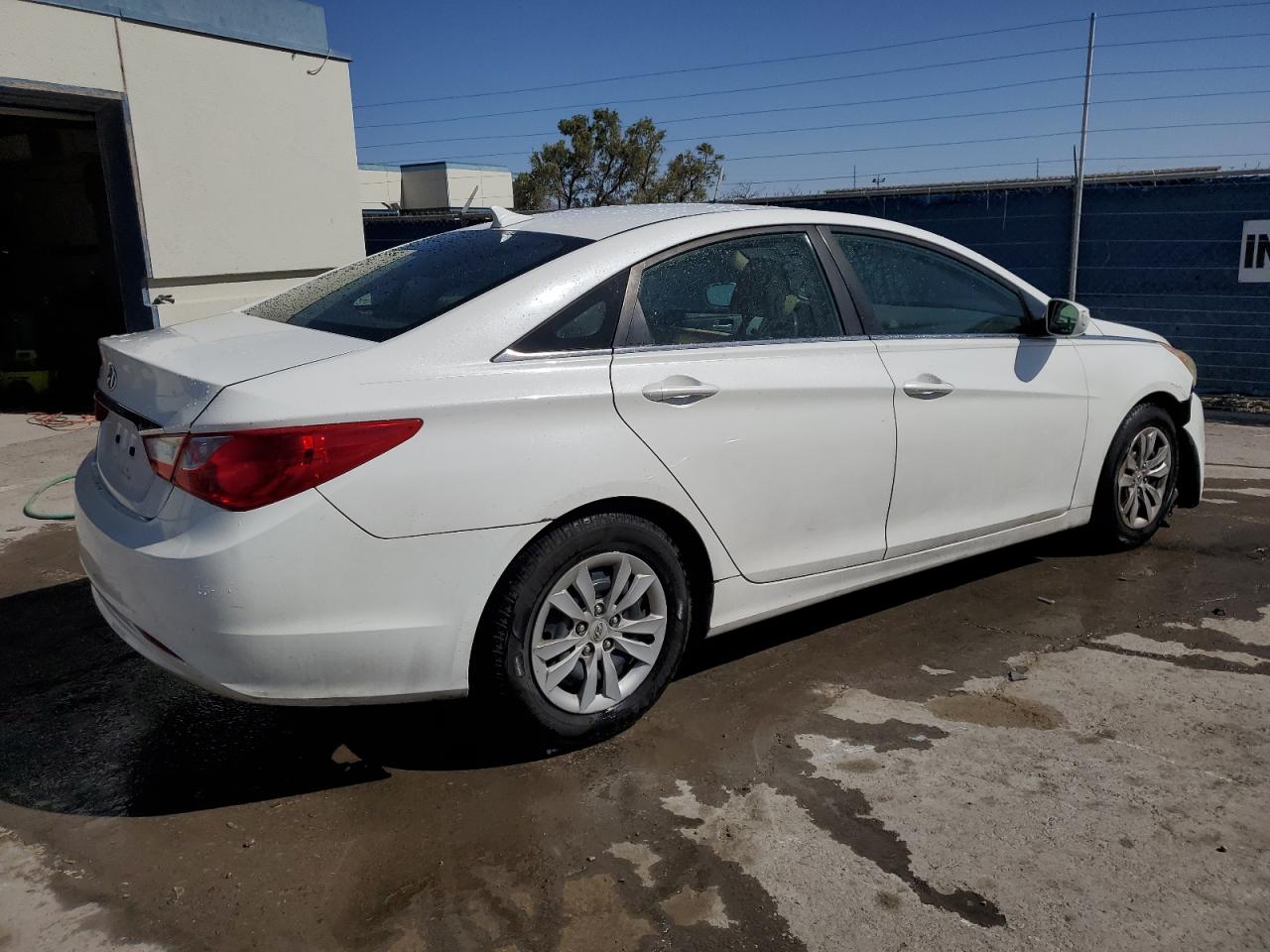 5NPEB4AC2BH155946 2011 Hyundai Sonata Gls