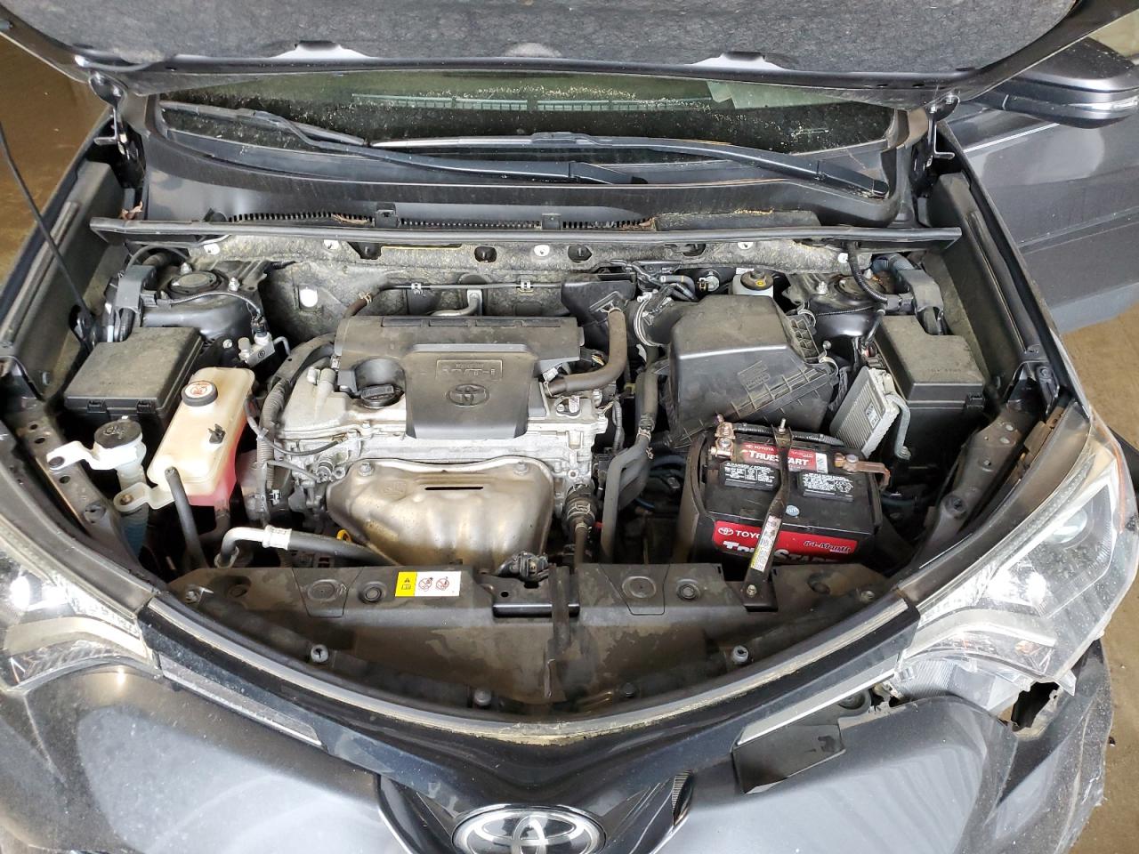 JTMRFREV6HD204580 2017 Toyota Rav4 Xle