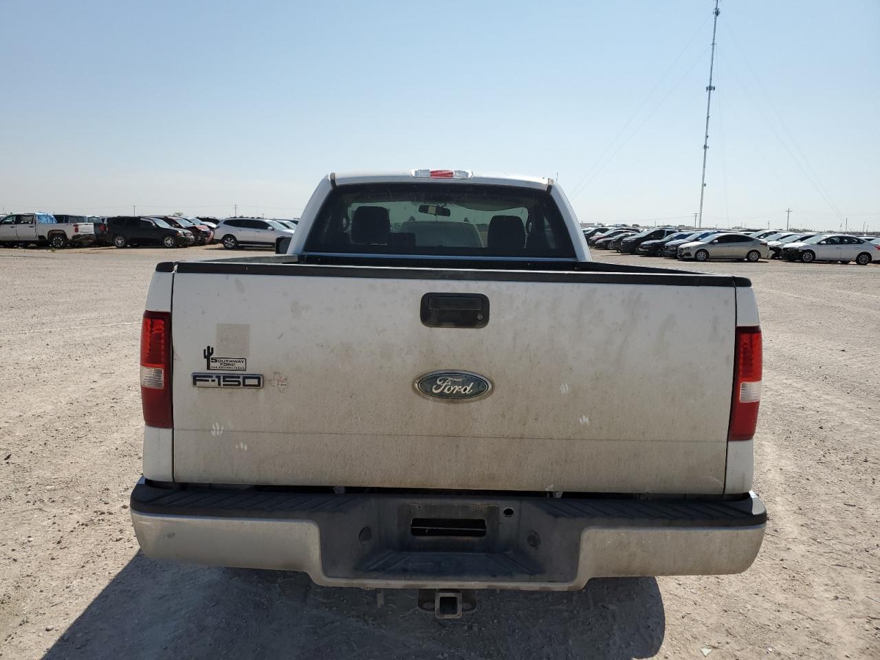 1FTRF12206NB07586 2006 Ford F150