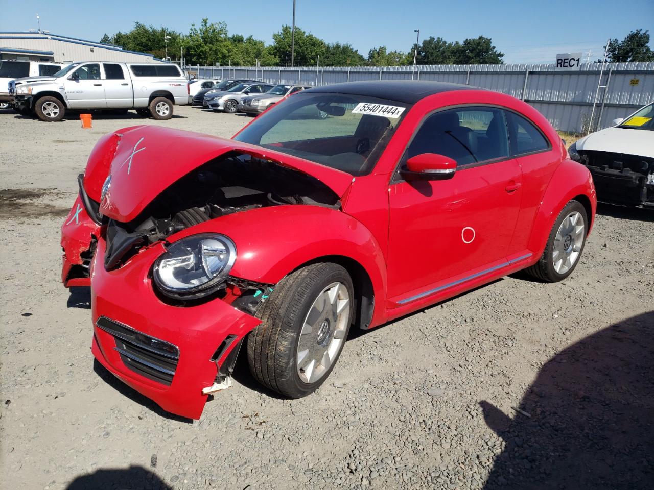 3VWJ17AT7HM607585 2017 Volkswagen Beetle Se