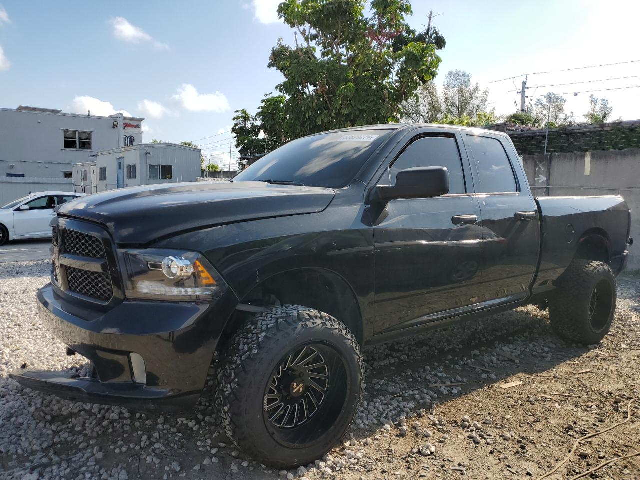 1C6RR7FG7JS332105 2018 Ram 1500 St