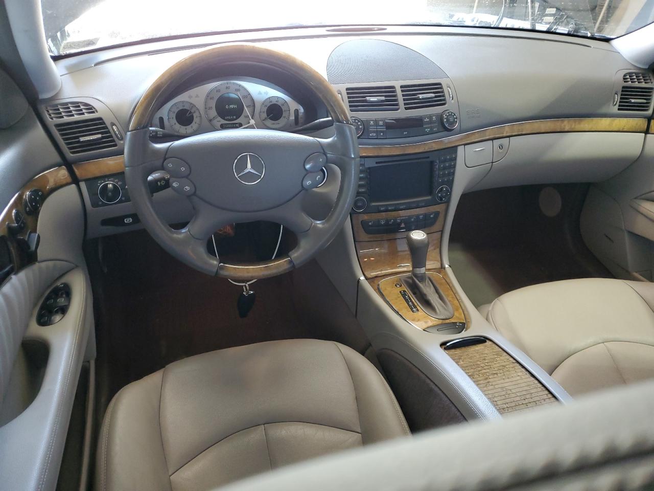 WDBUF87X38B185306 2008 Mercedes-Benz E 350 4Matic