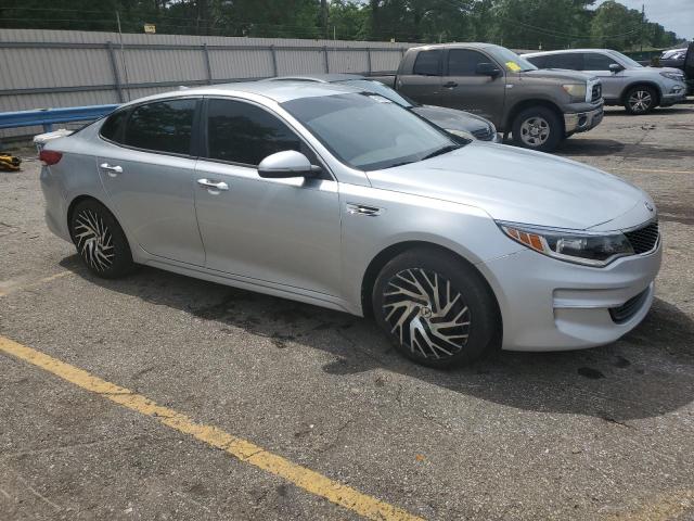 VIN 5XXGT4L31HG128129 2017 KIA Optima, LX no.4