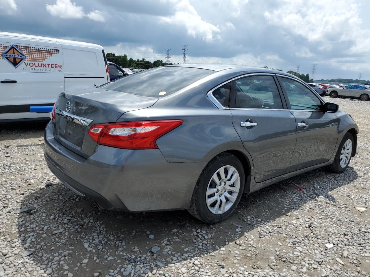 1N4AL3AP2HN366474 2017 Nissan Altima 2.5