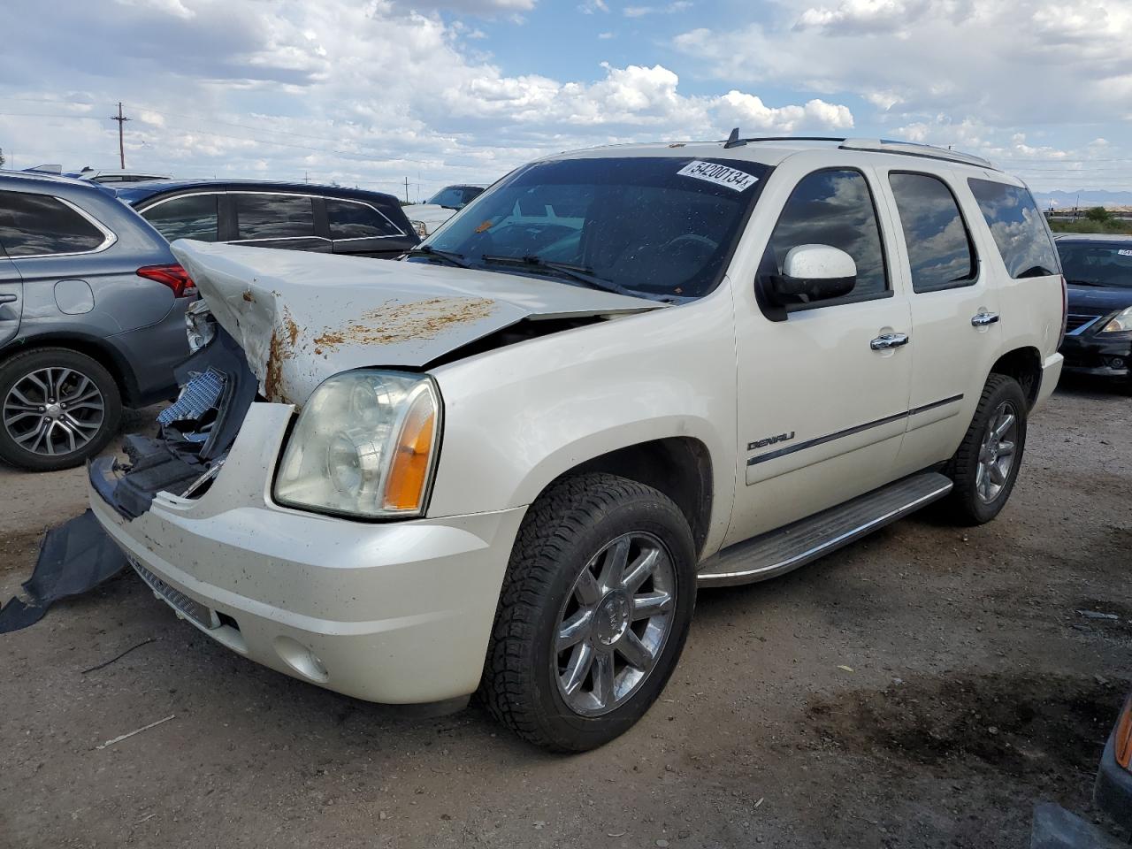 1GKS2EEF7BR334784 2011 GMC Yukon Denali