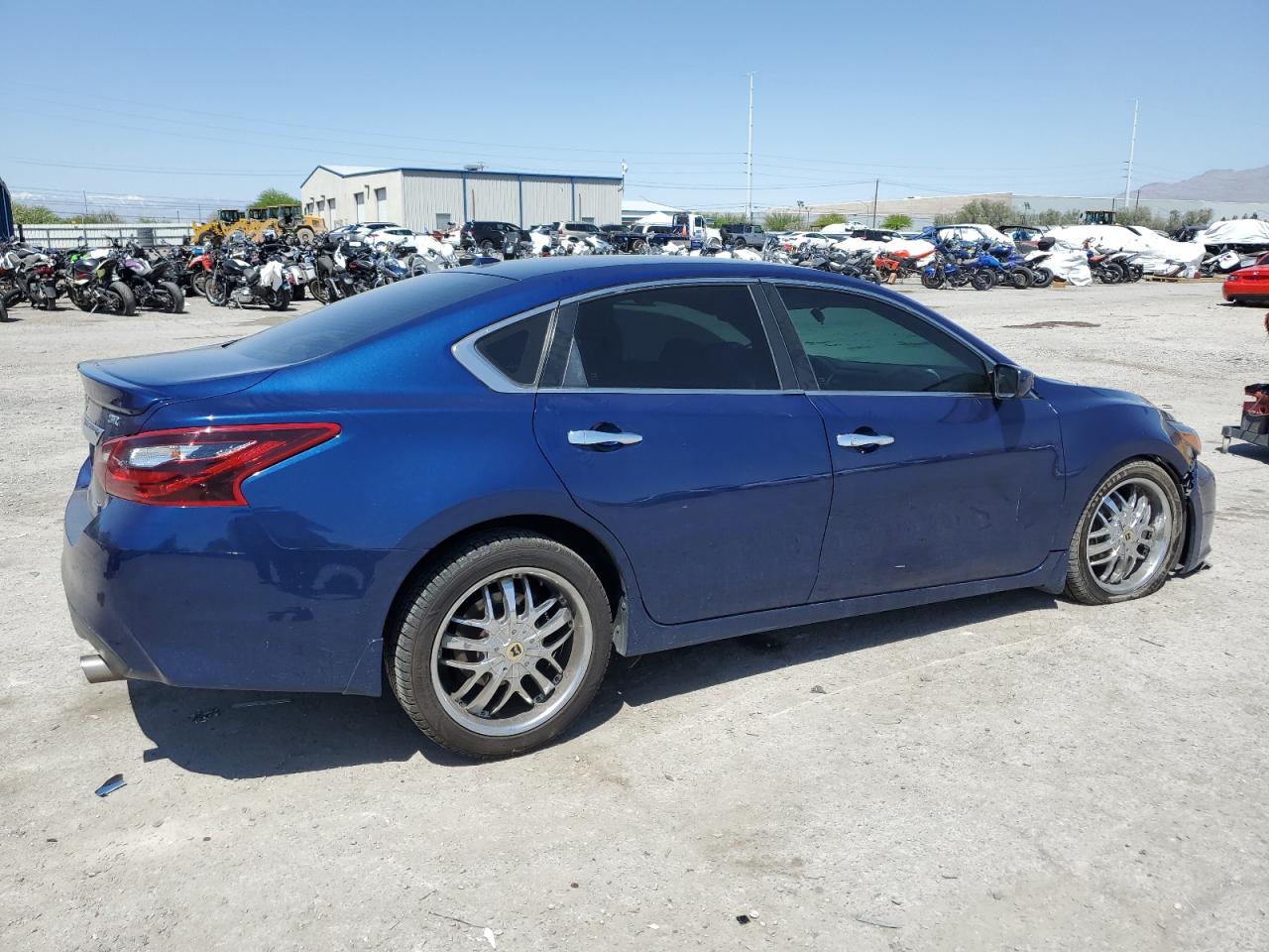 2018 Nissan Altima 2.5 vin: 1N4AL3AP0JC137180