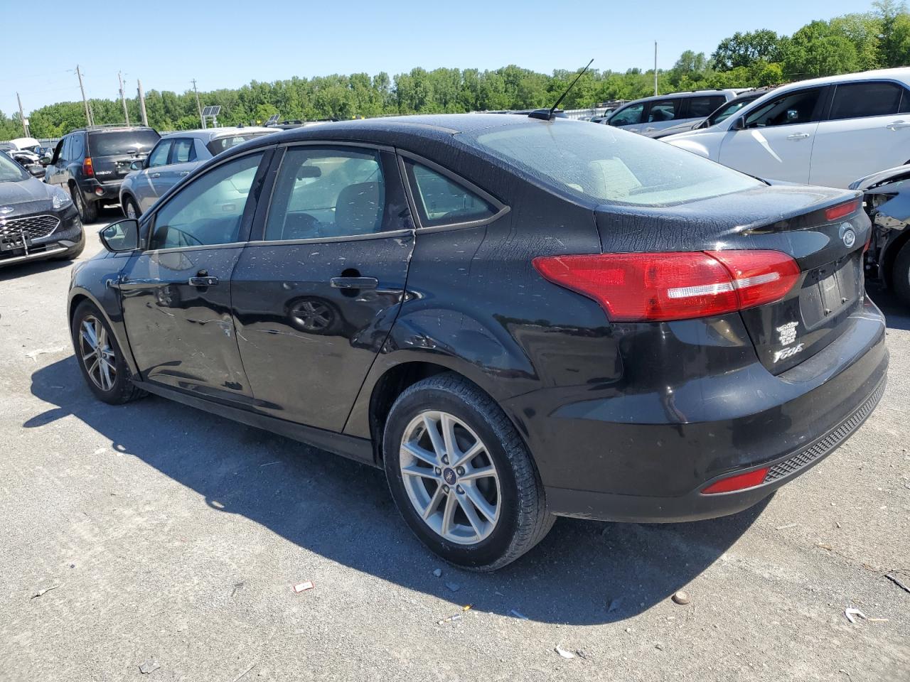 1FADP3F2XHL268125 2017 Ford Focus Se