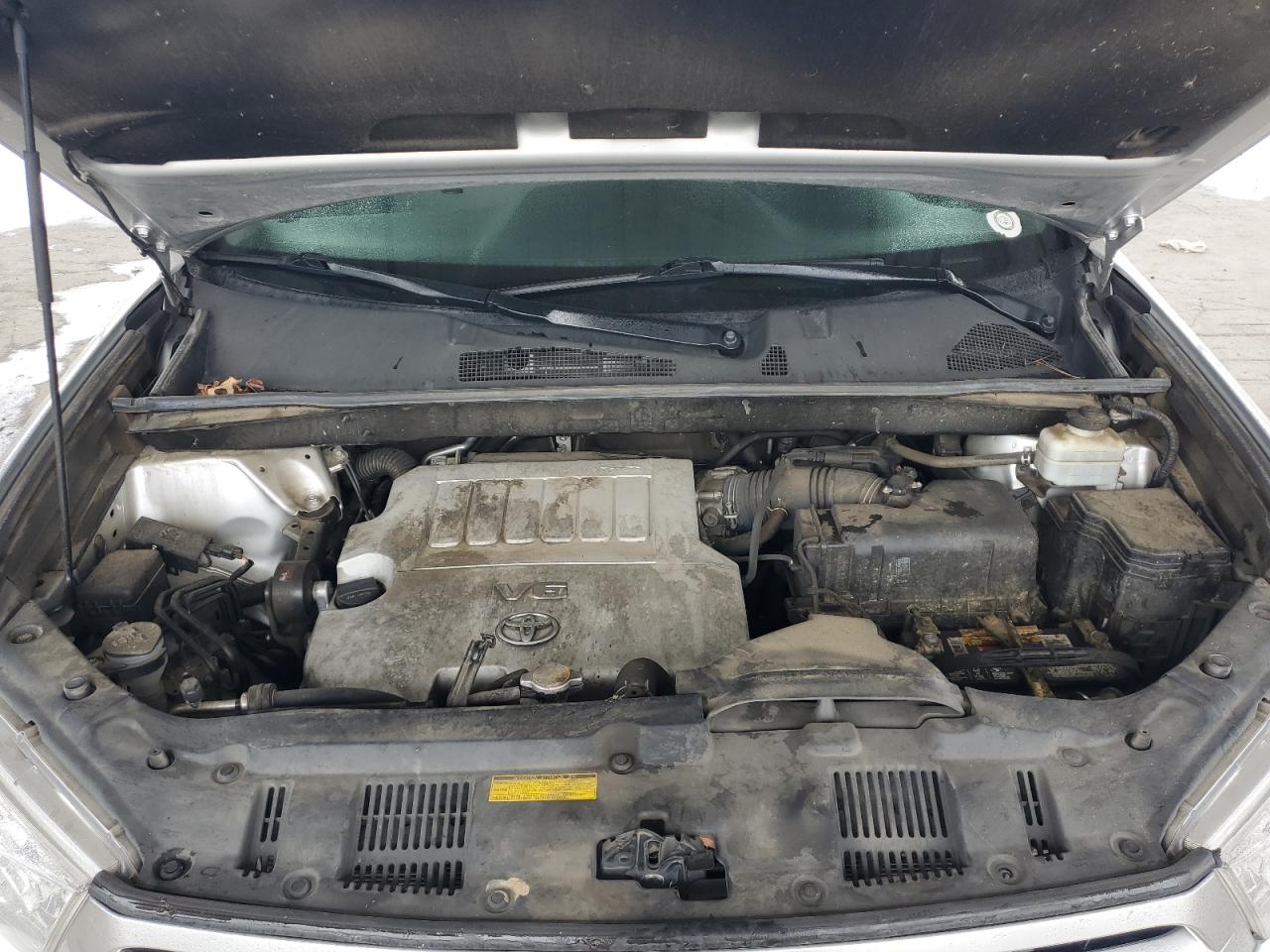 5TDZK3EH8CS065519 2012 Toyota Highlander Base