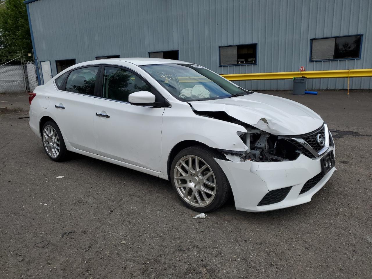 3N1AB7AP0JY230876 2018 Nissan Sentra S