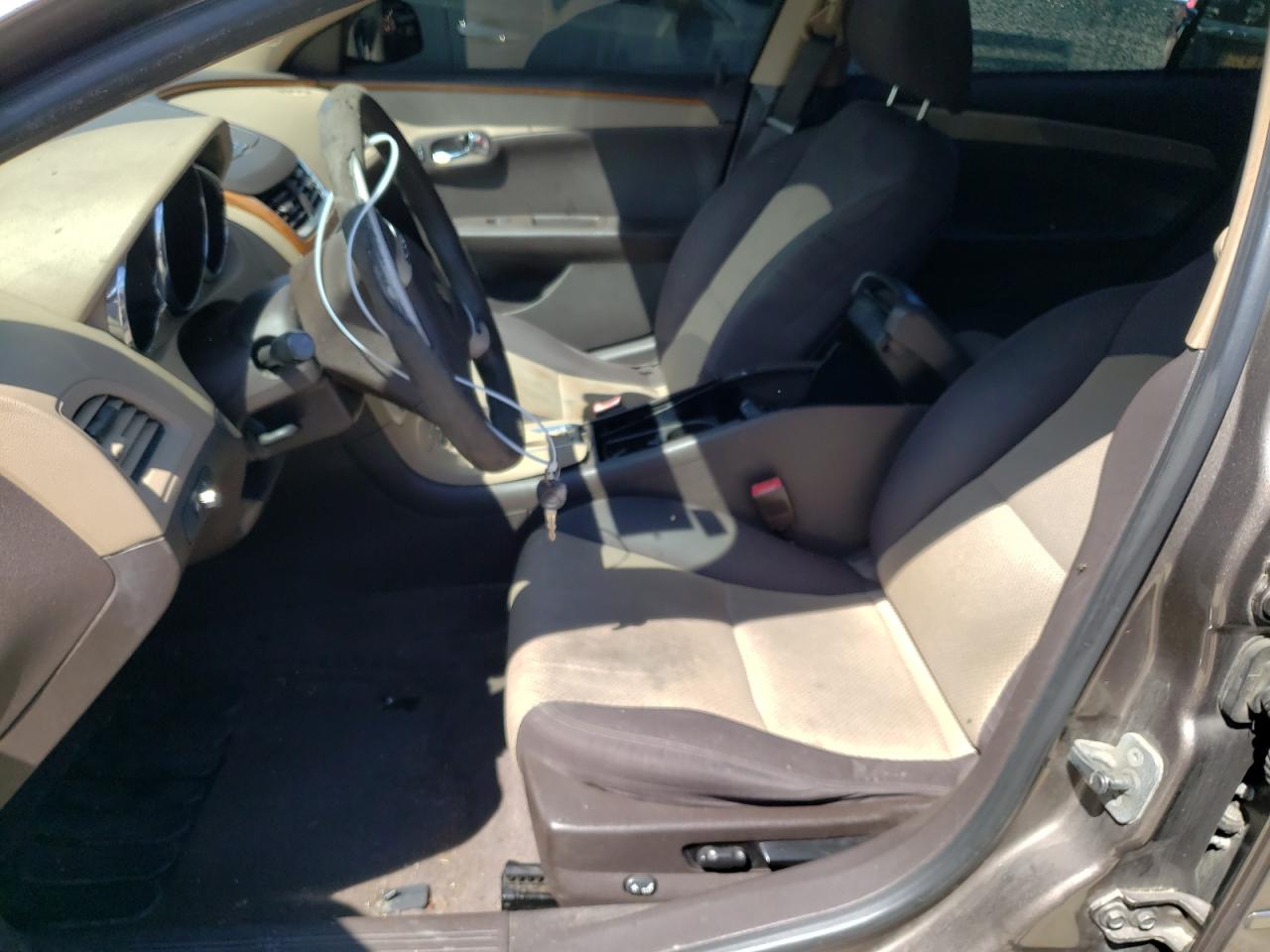 1G1ZC5E01CF119593 2012 Chevrolet Malibu 1Lt