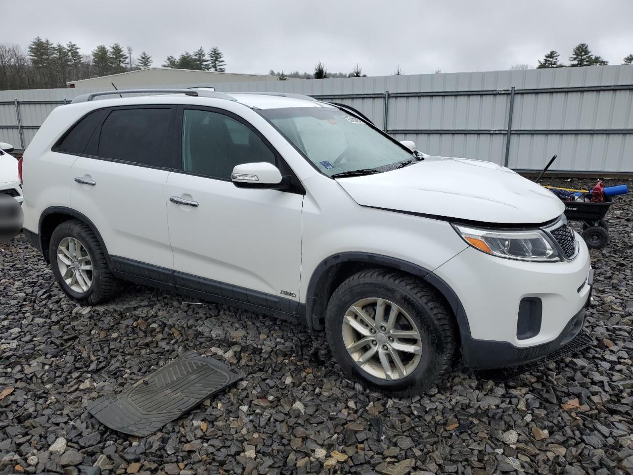 5XYKTDA72FG564058 2015 Kia Sorento Lx