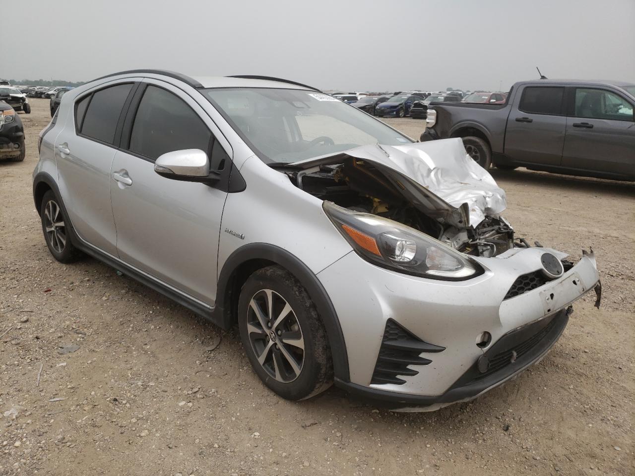 2018 Toyota Prius C vin: JTDKDTB3XJ1605824