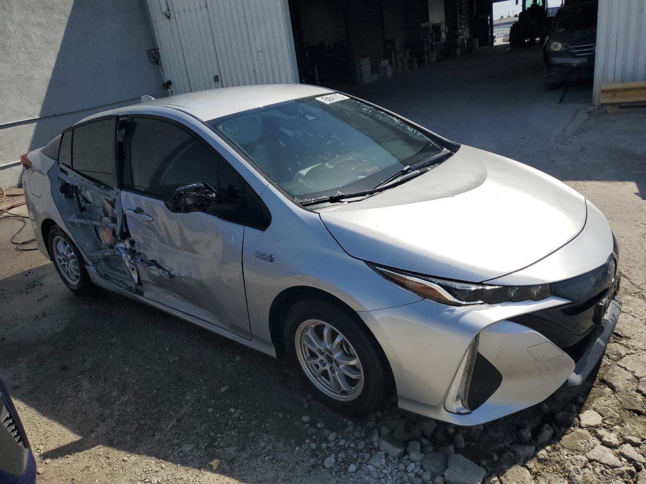 JTDKAMFP1N3210677 2022 Toyota Prius Prime Le