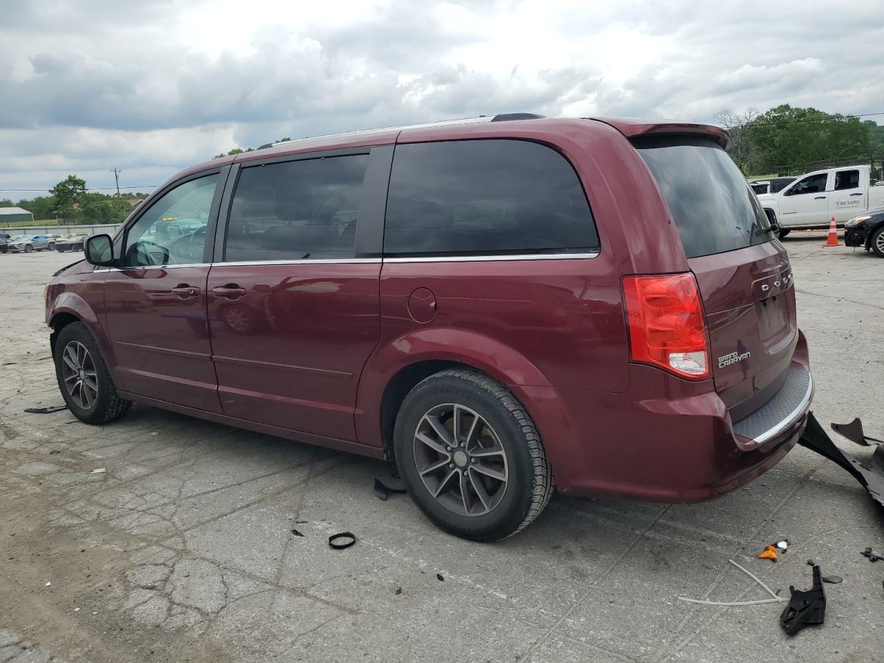 2C4RDGCG0HR755163 2017 Dodge Grand Caravan Sxt