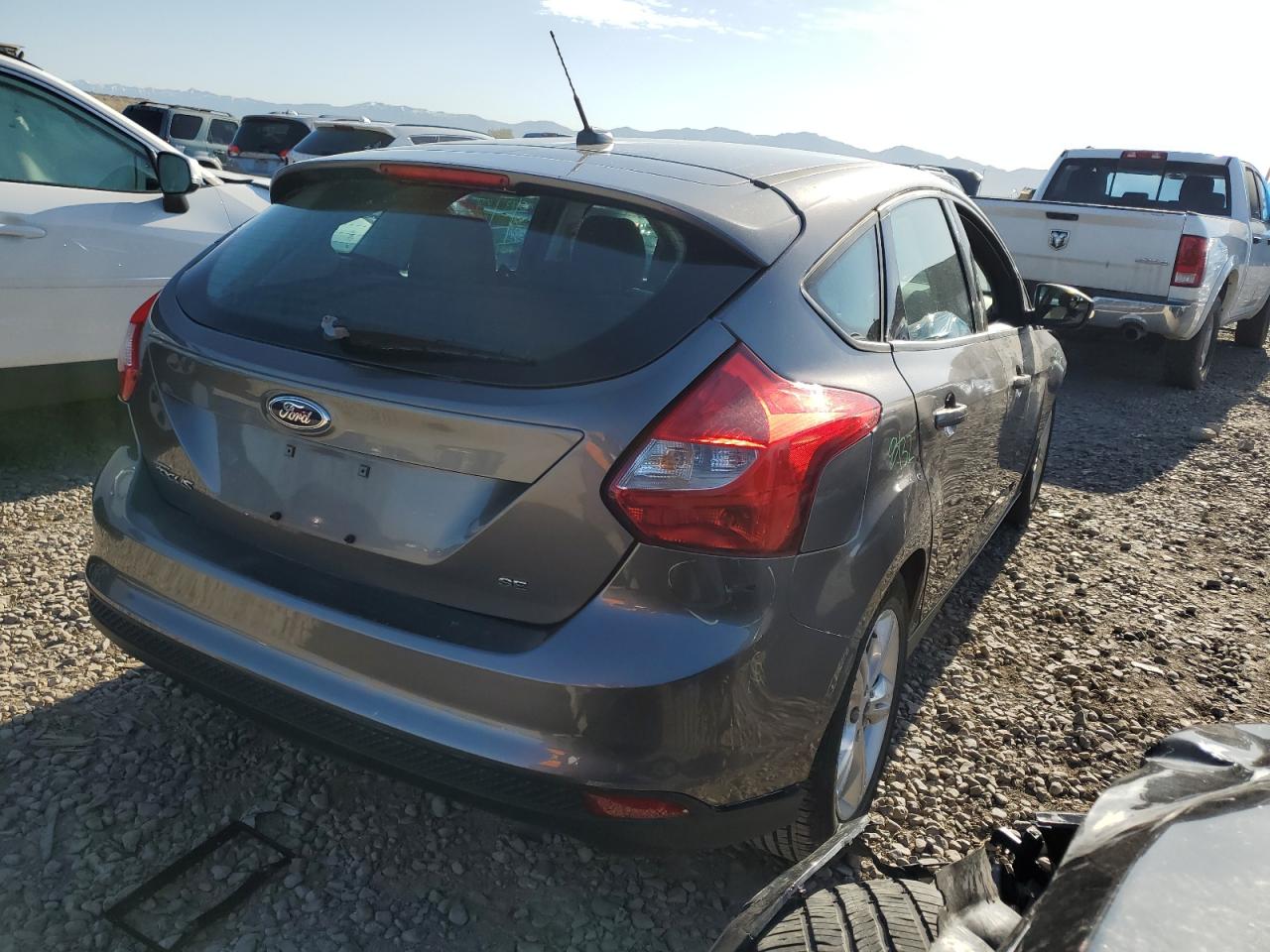 1FADP3K2XEL326185 2014 Ford Focus Se