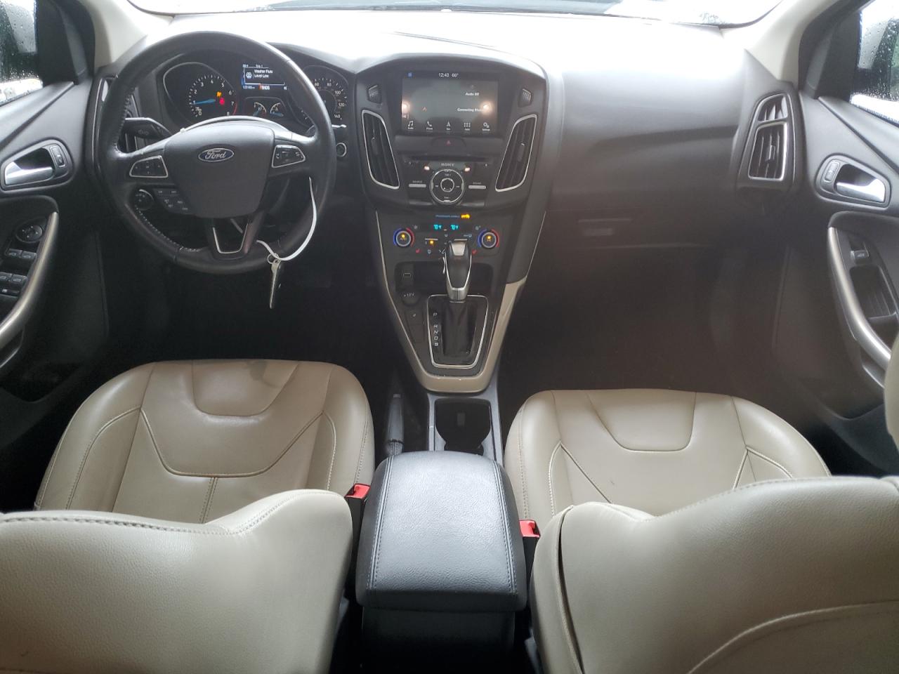 1FADP3J27JL314409 2018 Ford Focus Titanium