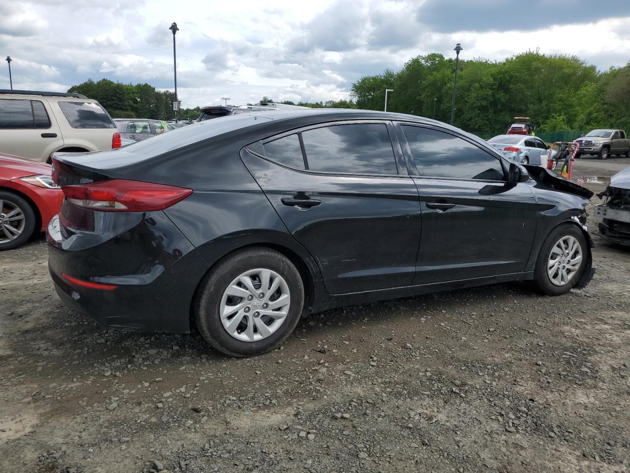 5NPD74LF6JH285358 2018 Hyundai Elantra Se