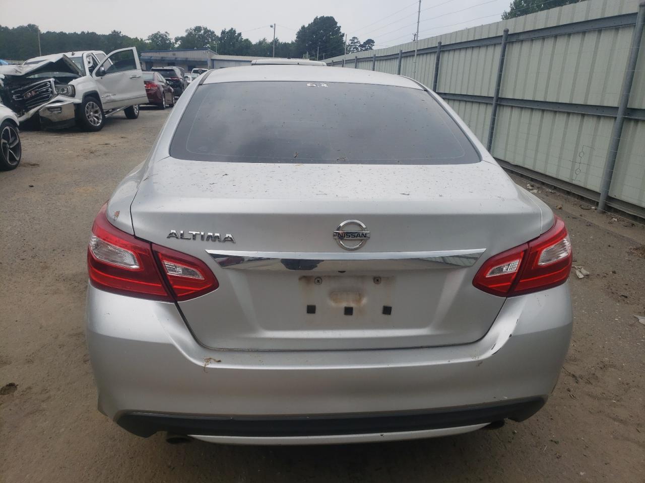 2017 Nissan Altima 2.5 vin: 1N4AL3AP1HC144777