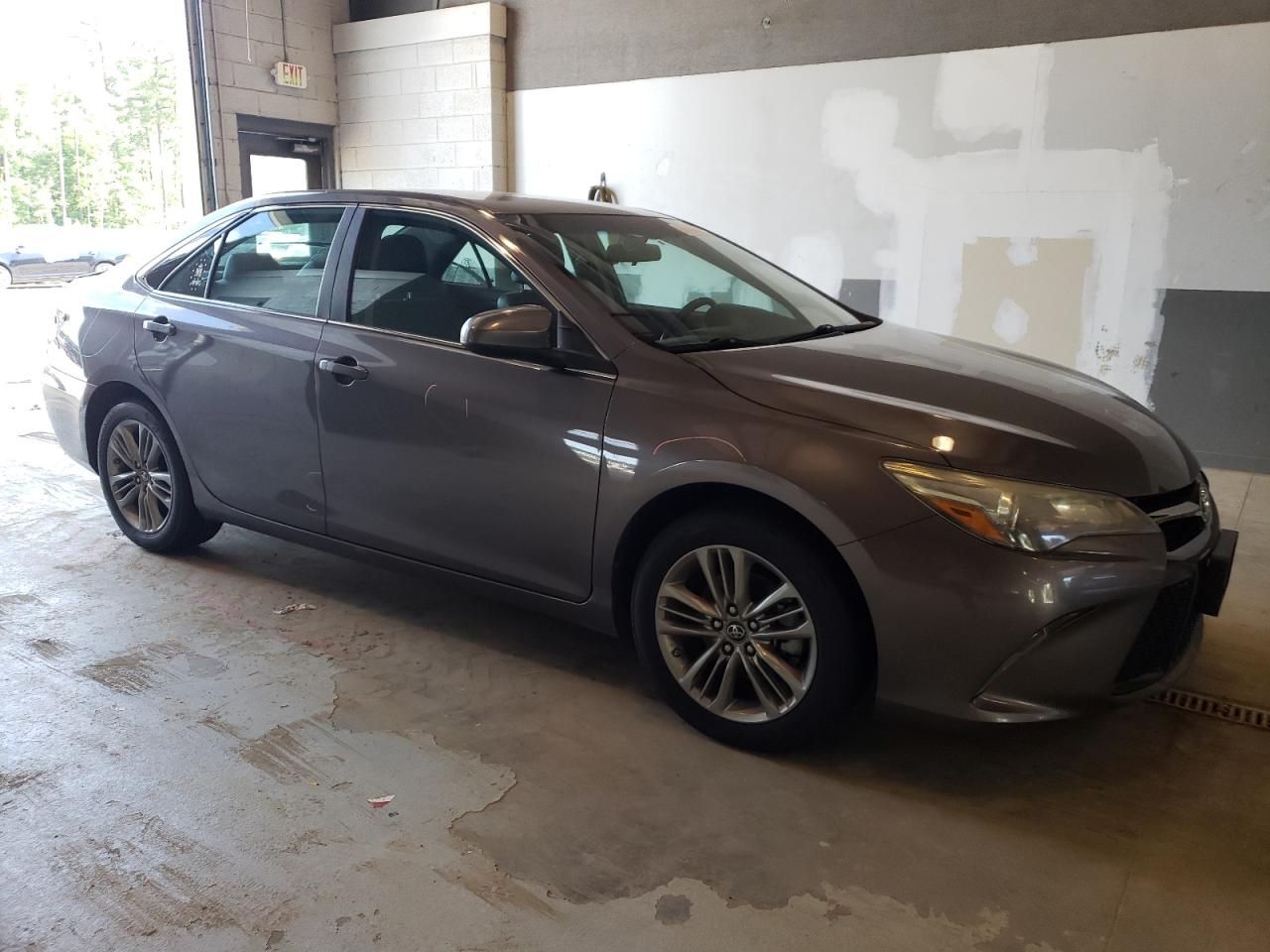 4T1BF1FK4GU216843 2016 Toyota Camry Le