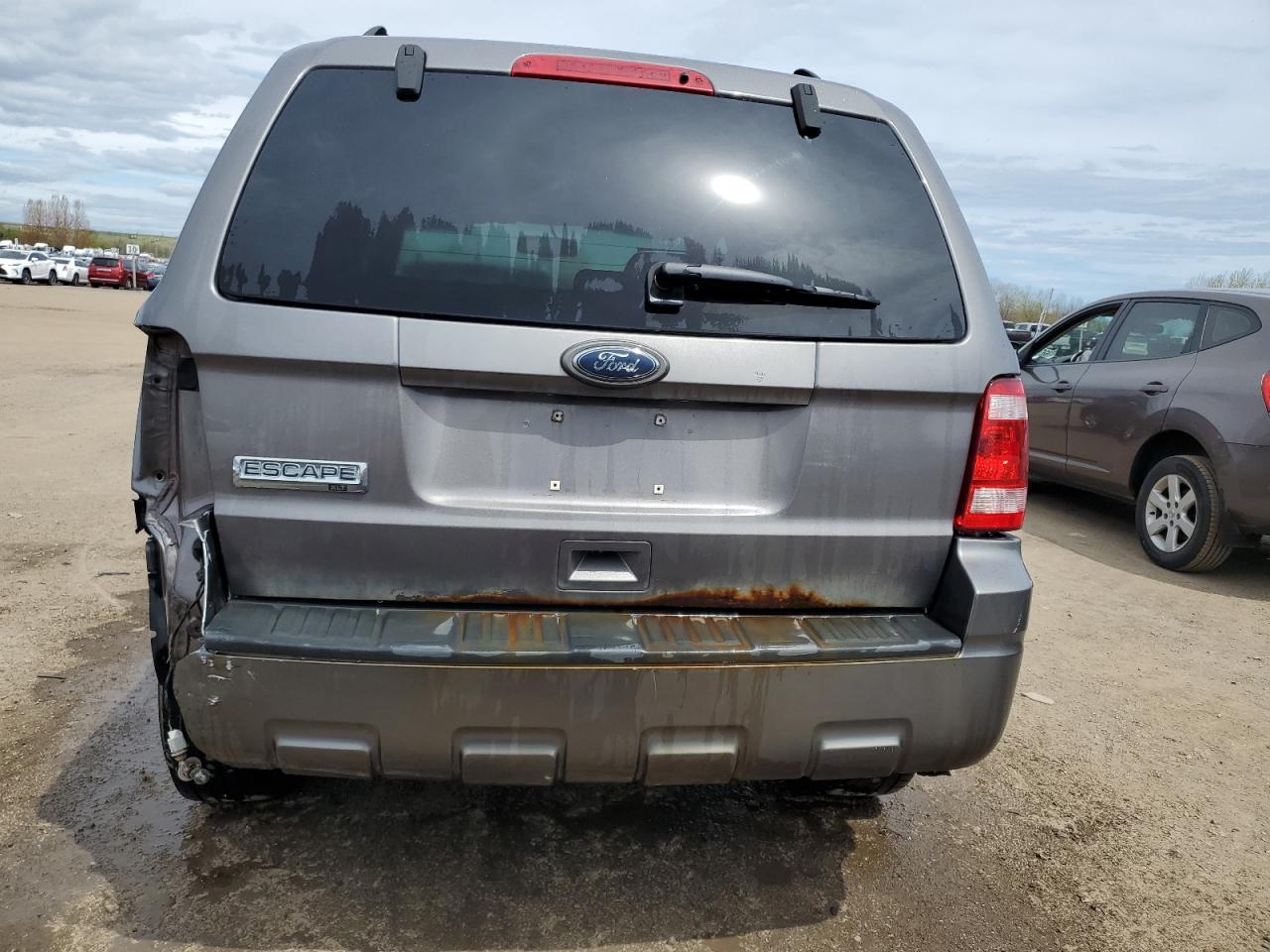 1FMCU0D73BKA17421 2011 Ford Escape Xlt